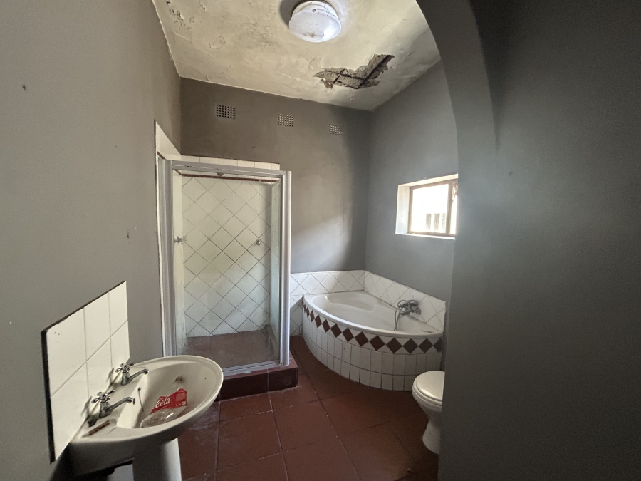 Commercial Property for Sale in Quigney Eastern Cape